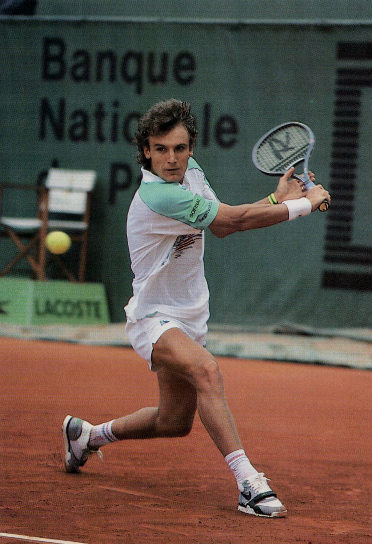 On his 55th birthday, the great Mats Wilander joins AZ to talk about the past (’82 French), the present, and we even look a little bit into the future.