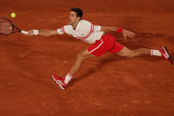 Novak Djokovic is stretched to the limit in winning his 19th major, 2nd at Roland Garros. Also, Mats has thoughts on Roger’s decision to abruptly tell Paris “Au revoir!”